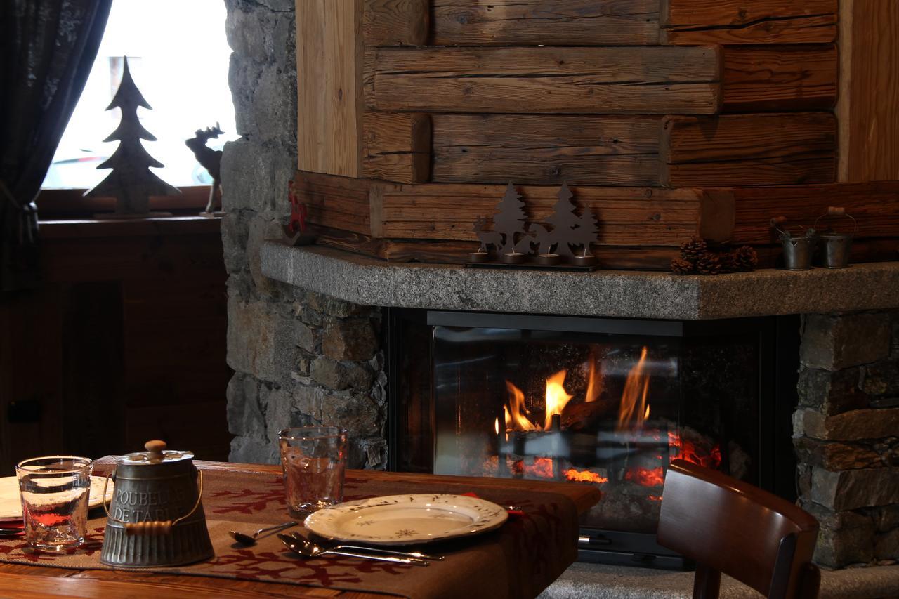 Bed and Breakfast Les Trompeurs Chez Odette Cogne Exteriér fotografie